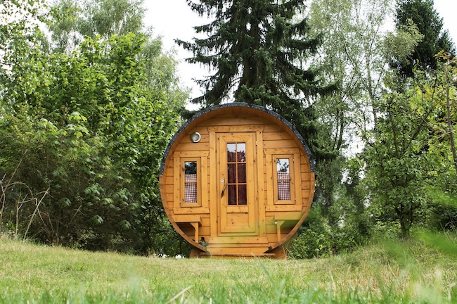 Glamping am Furlback Schlafffass