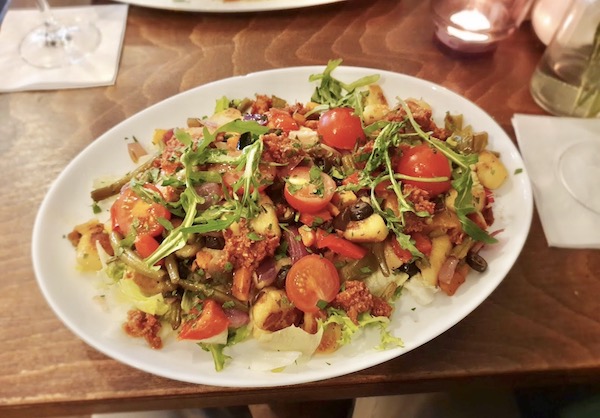 Vegan essen im Moccaklatsch in Bielefeld