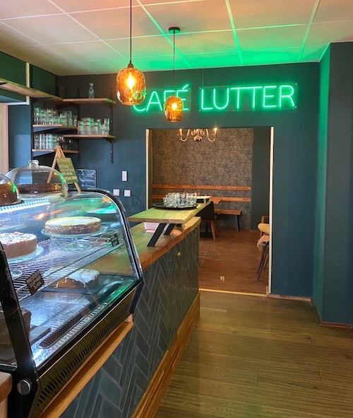 DAS CAFÉ LUTTER VON INNEN