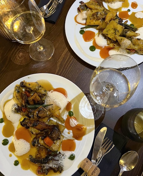 Seele Baumeln lassen und satt werden - Costas Bistro in Bielefeld