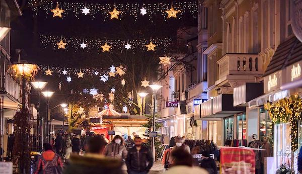 Bad Oeynhausens shopping straße wird auch weihnachtlich ©Peter_Hübbe